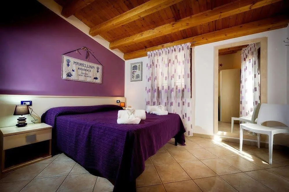 Apartment Residence Mareluna Italy